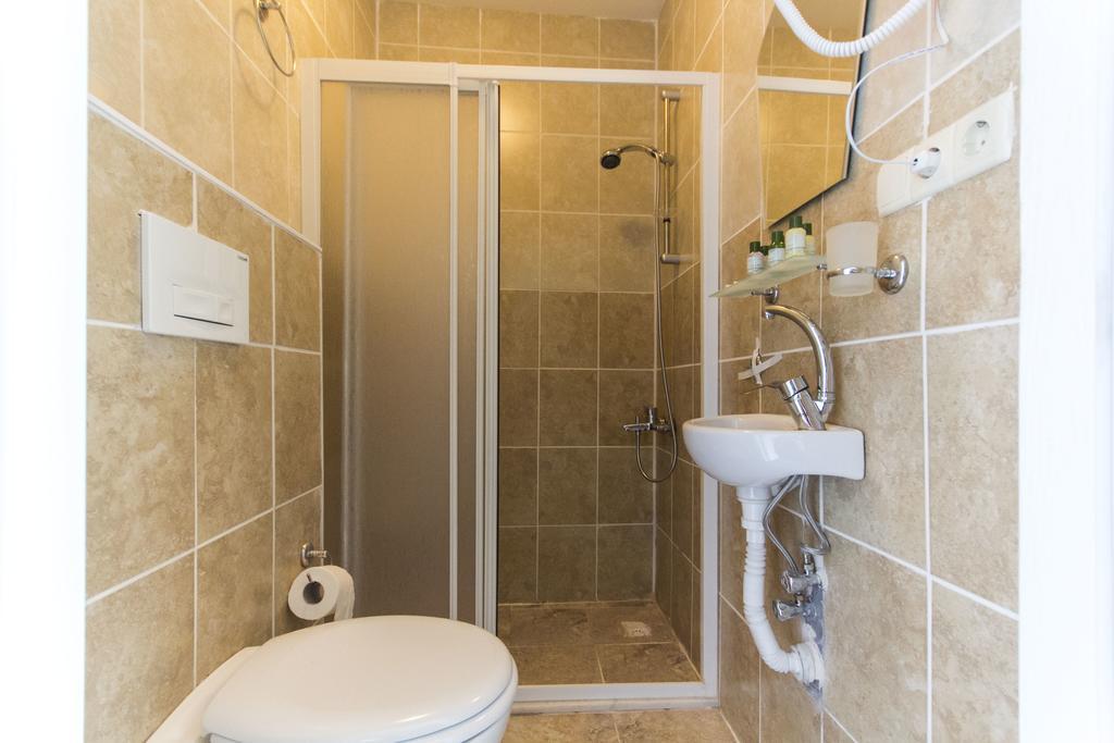 Serife Sirin Hanim Konagi Istambul Exterior foto
